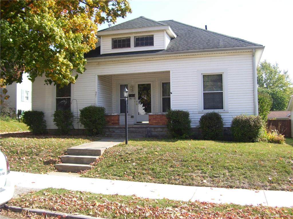 981 Detroit Street - Photo 1