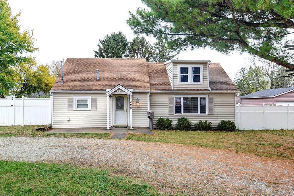 1425 Wheatland Avenue - Photo 1