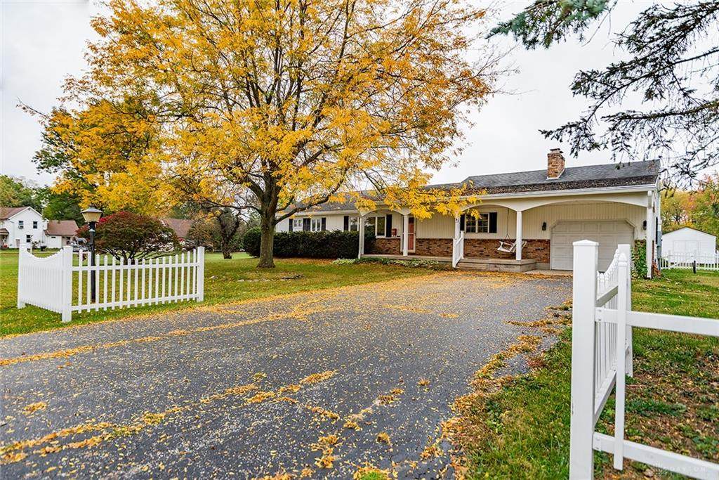5720 Springfield-Xenia Road - Photo 1