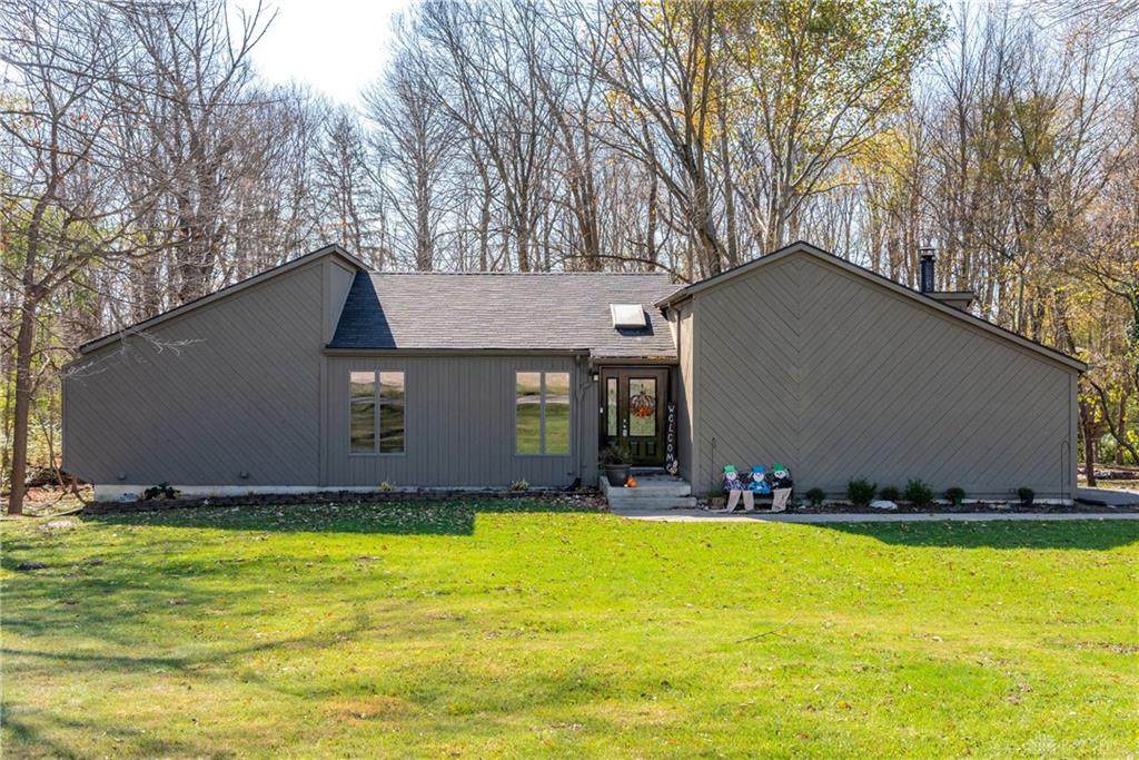 8100 Pleasant Plain Road - Photo 1