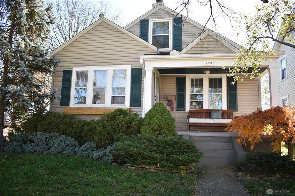 228 Rockhill Avenue - Photo 1