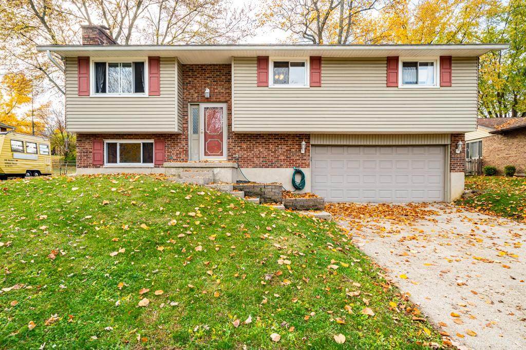 2202 King Richard Parkway - Photo 1