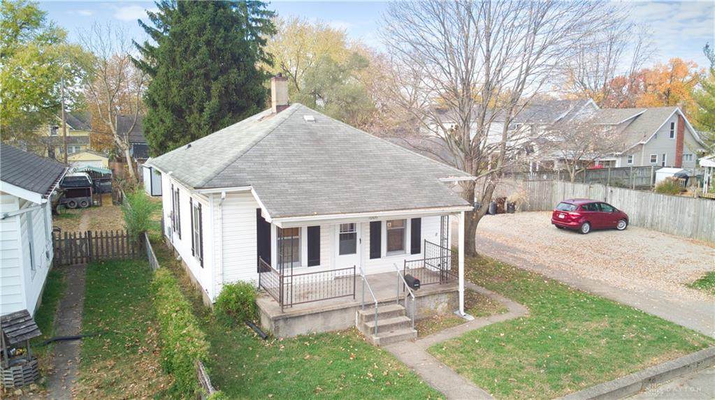 1006 Catalpa Drive - Photo 1