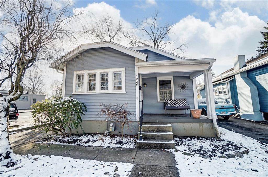 1226 Oakdale Avenue - Photo 1