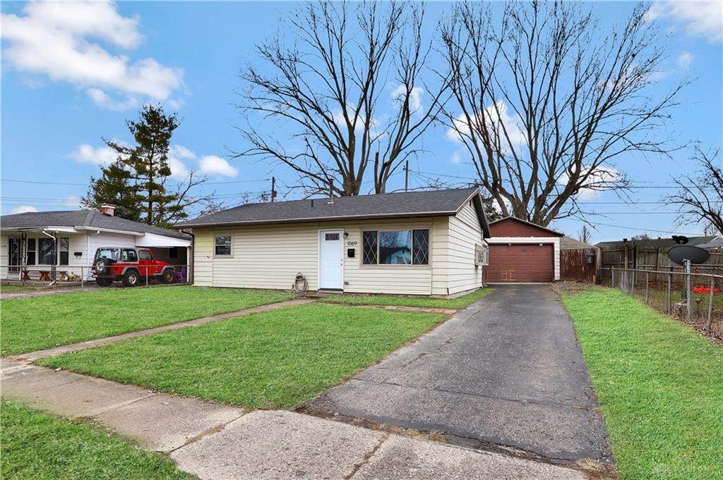 1069 Omard Drive - Photo 1