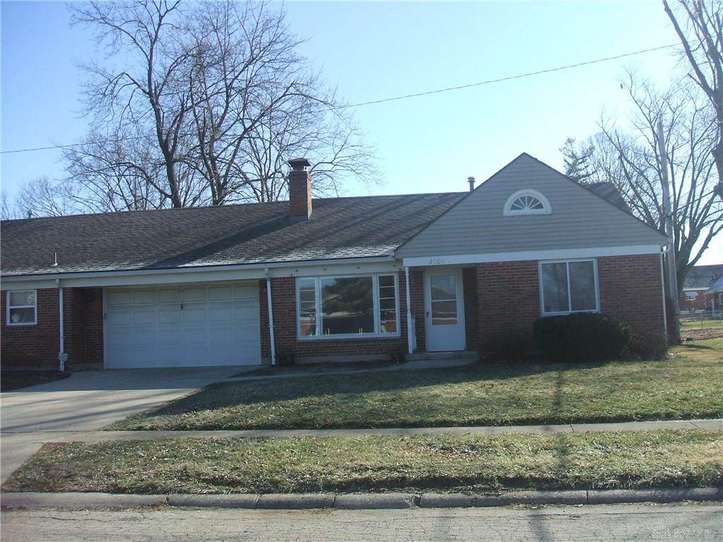 4000 Royal Oak Drive - Photo 1