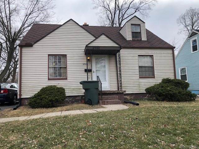 2922 Oakridge Drive - Photo 1