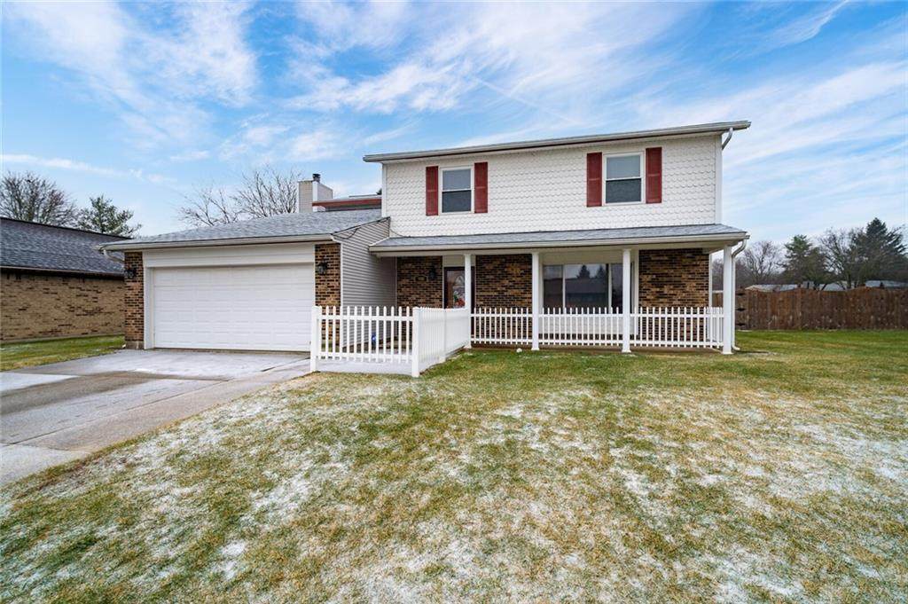 990 Brookwood Court - Photo 1