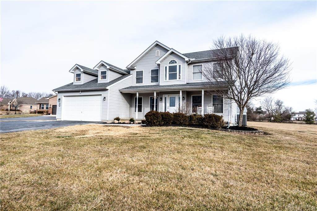 332 Pekin Road - Photo 1