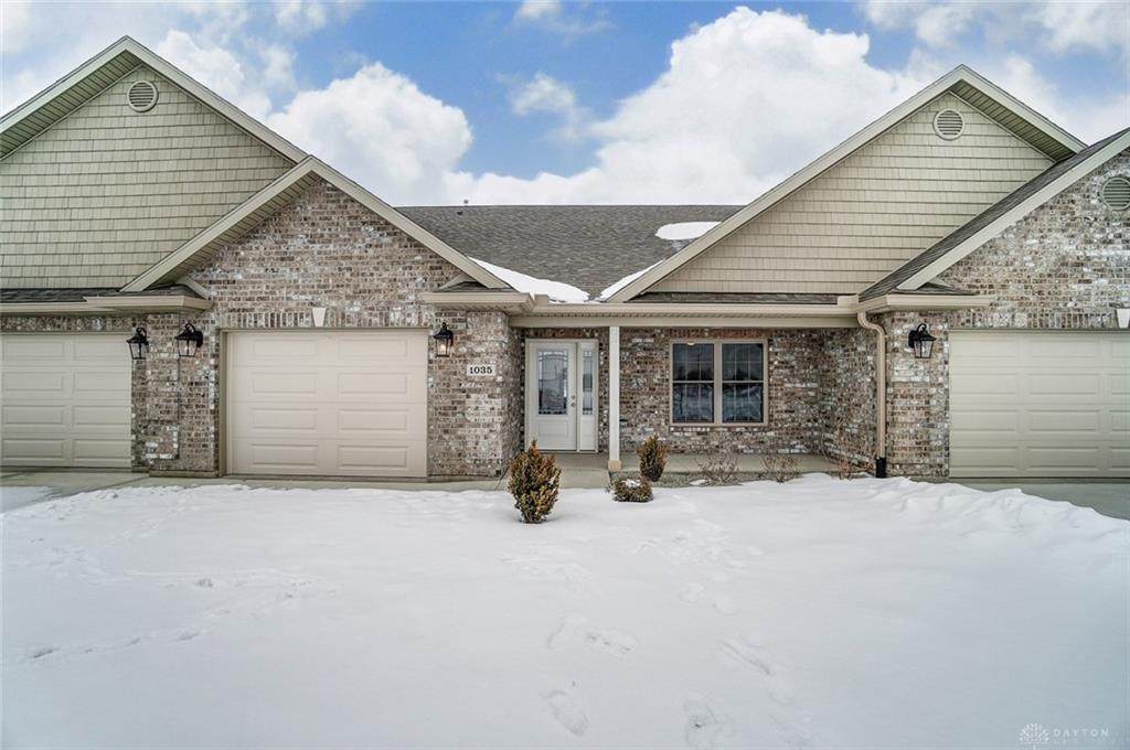 1035 Sunrise Lane - Photo 1