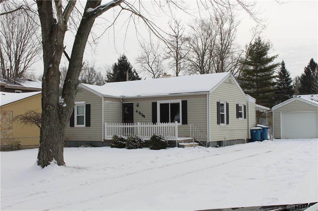 4884 Pacemont Avenue - Photo 1