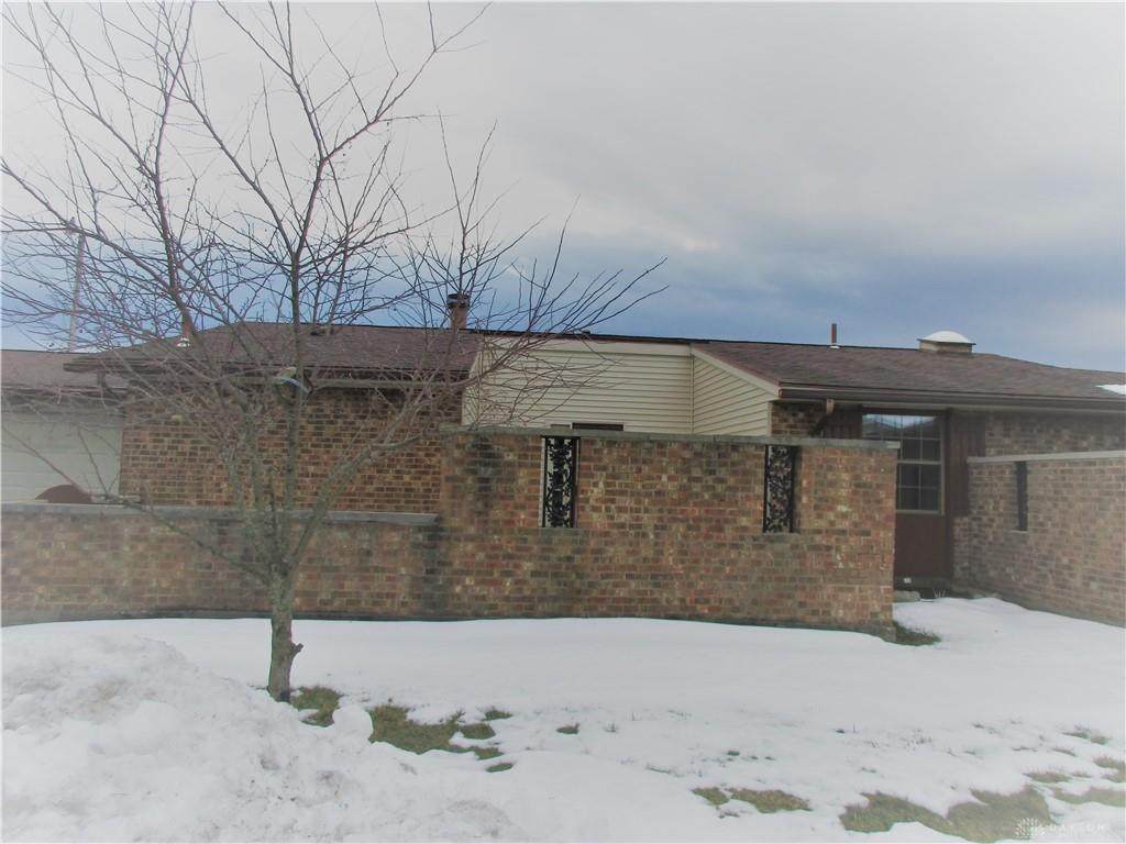 211 Gardengrove Way - Photo 1
