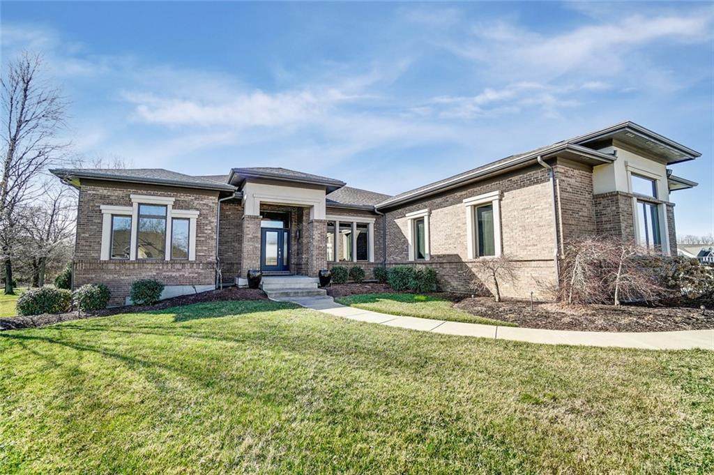 9410 Ridings Boulevard - Photo 1