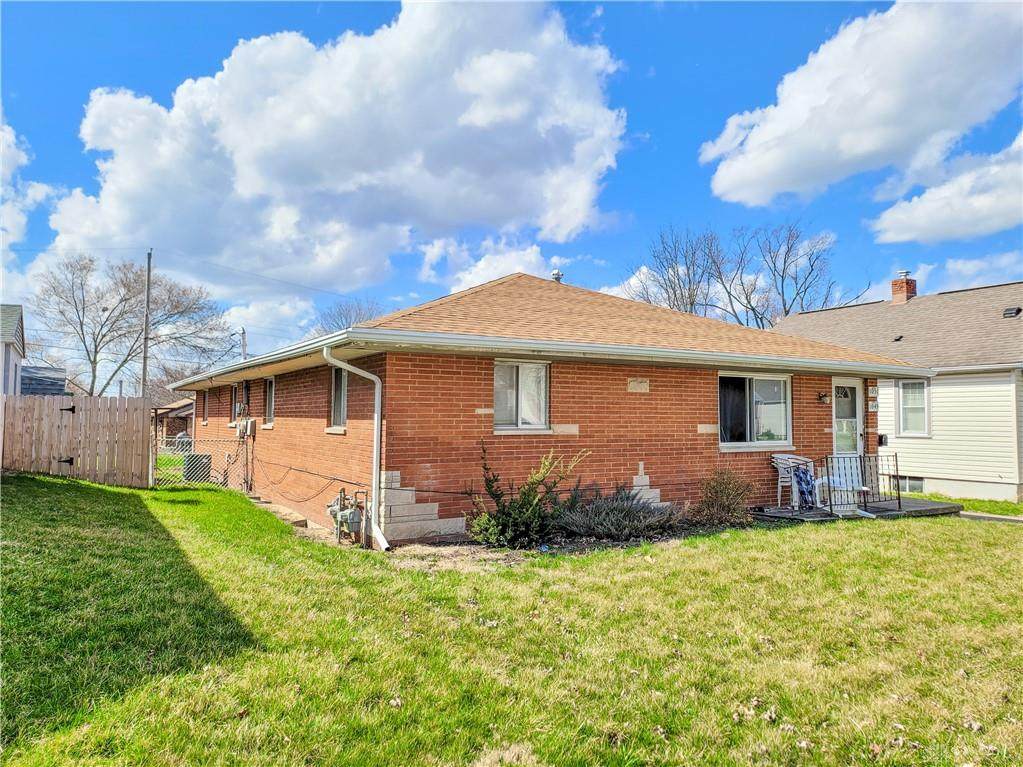 1049 Columbia Avenue - Photo 1