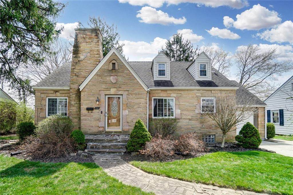 200 Oakview Drive - Photo 1