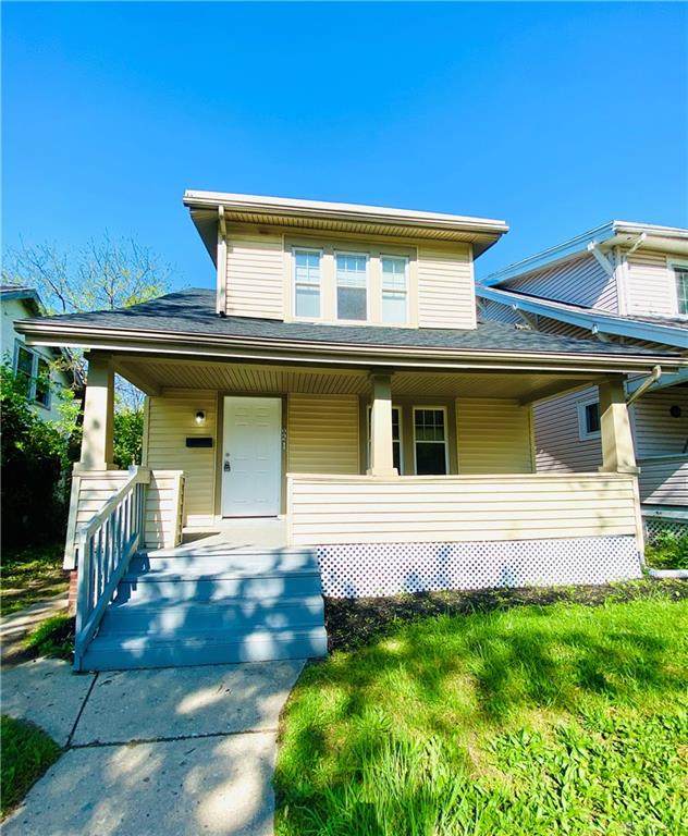 821 Catalpa Drive - Photo 1