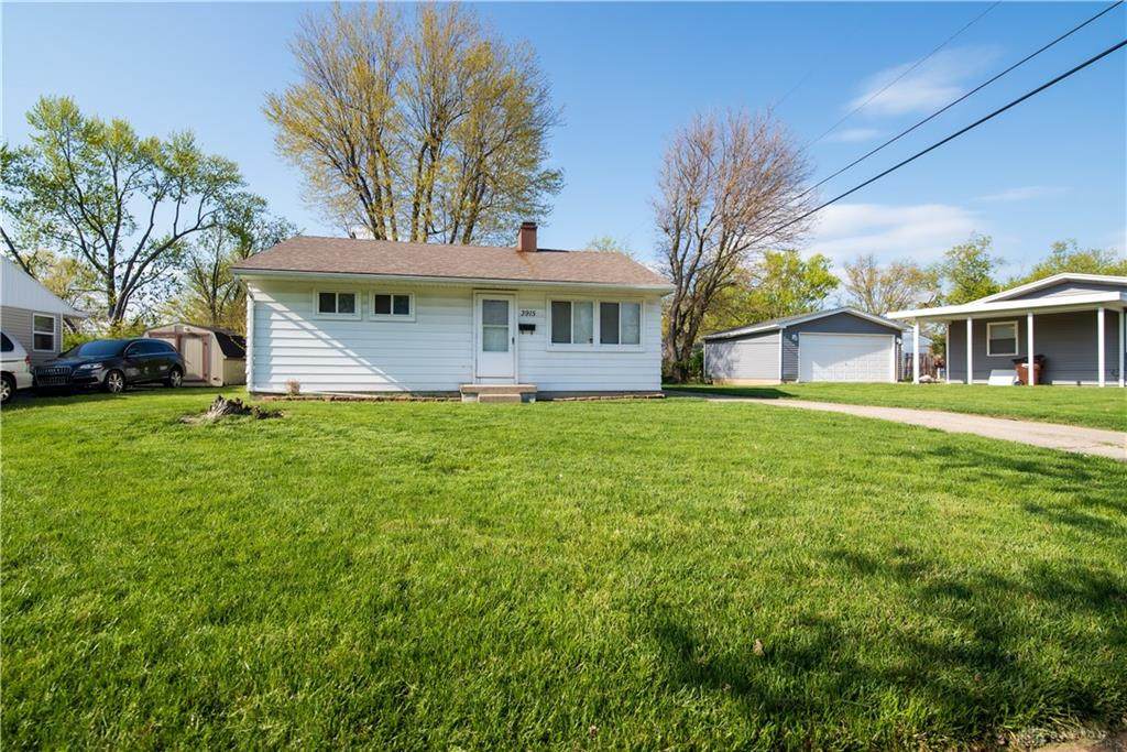 3915 Thompson Drive - Photo 1