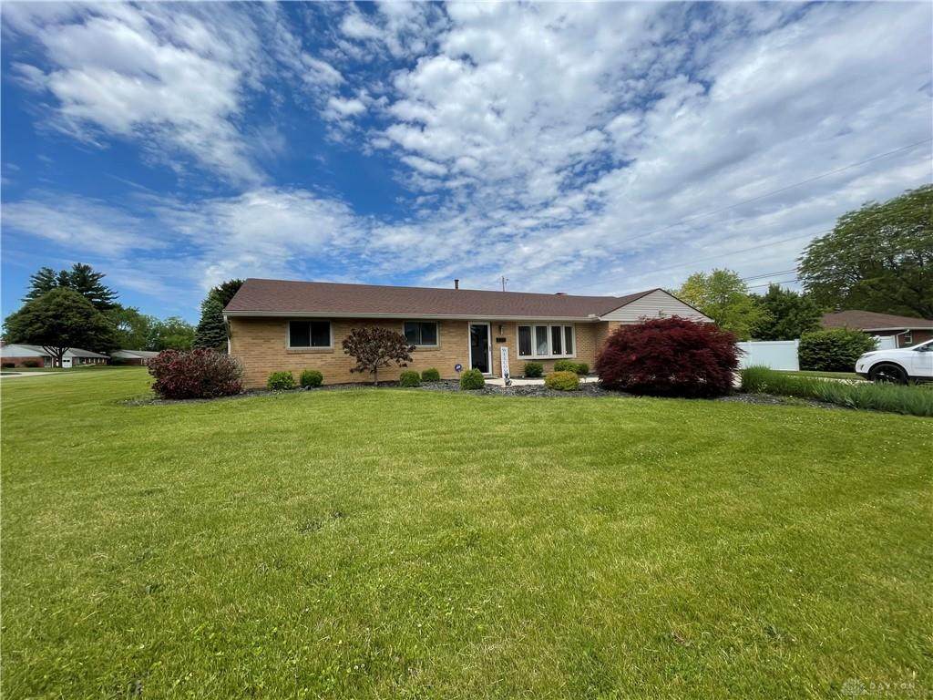 201 Beechgrove Drive - Photo 1
