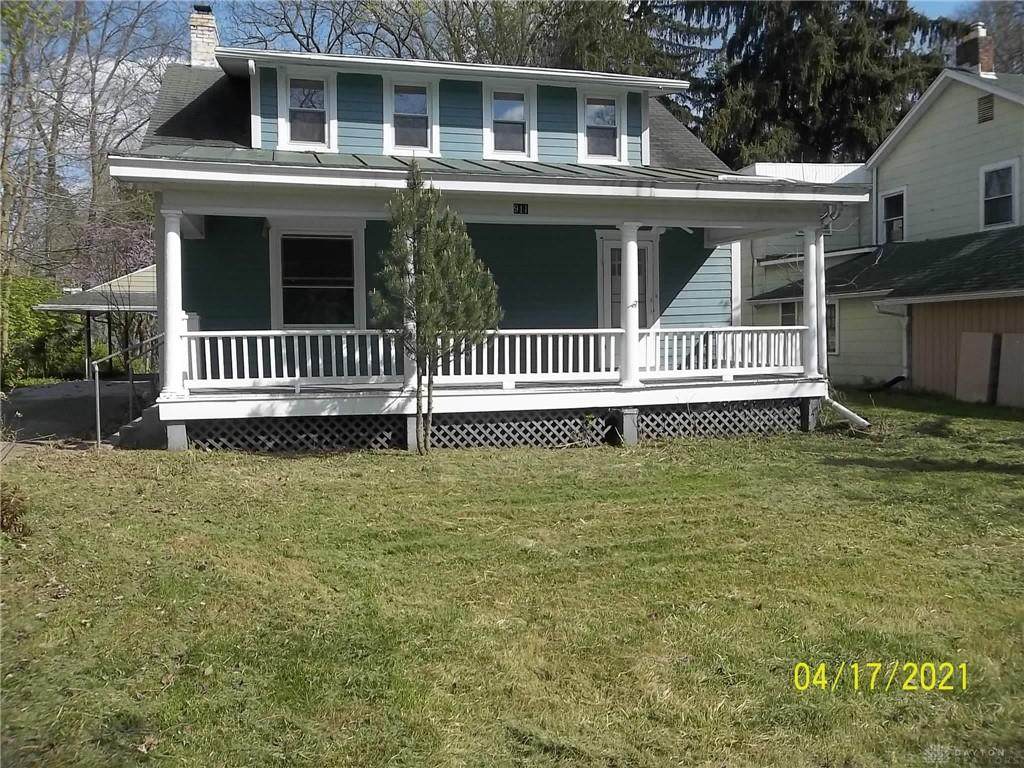 911 Xenia Avenue - Photo 1