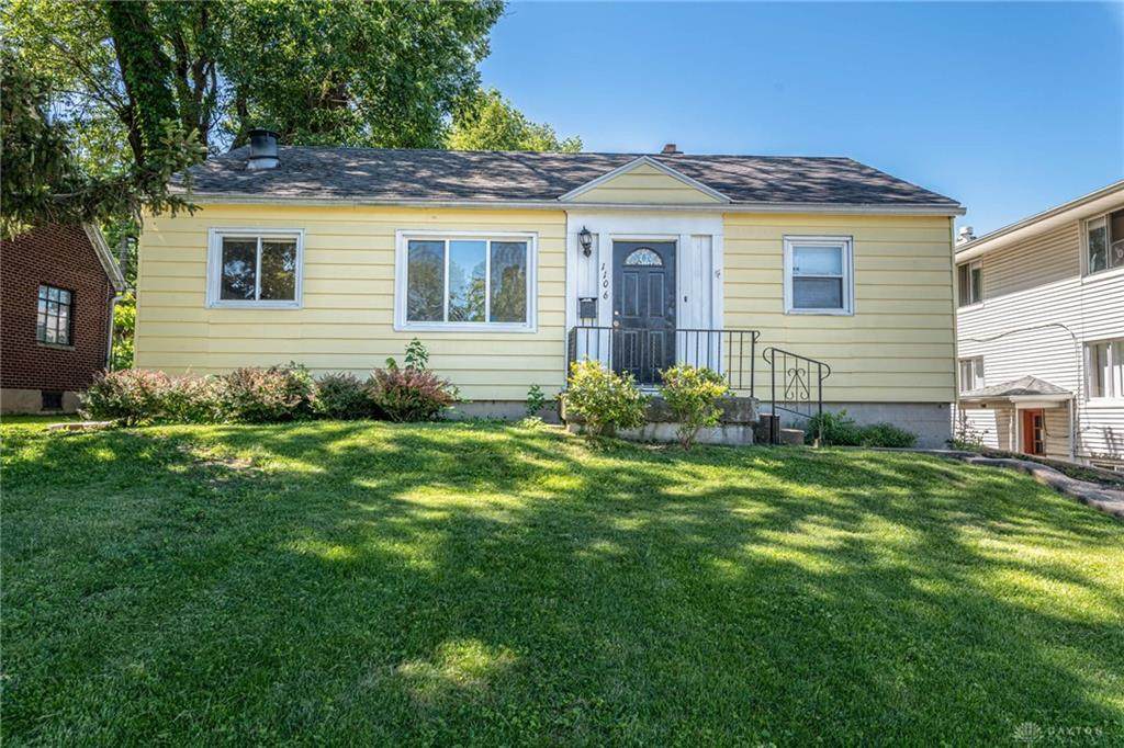 1106 Irving Avenue - Photo 1