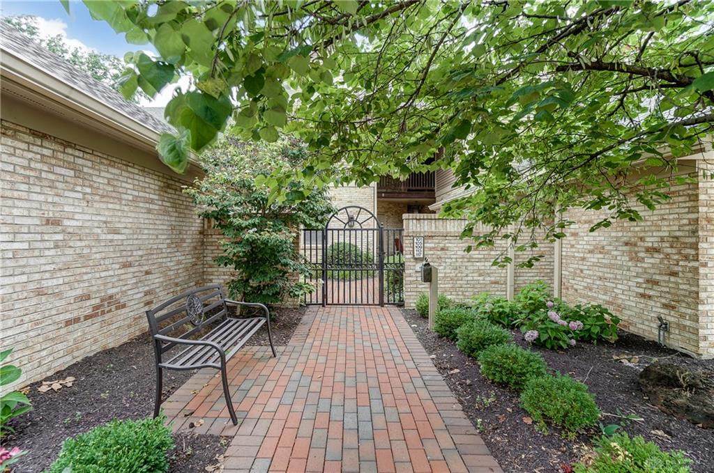 109 Crossridge Drive - Photo 1