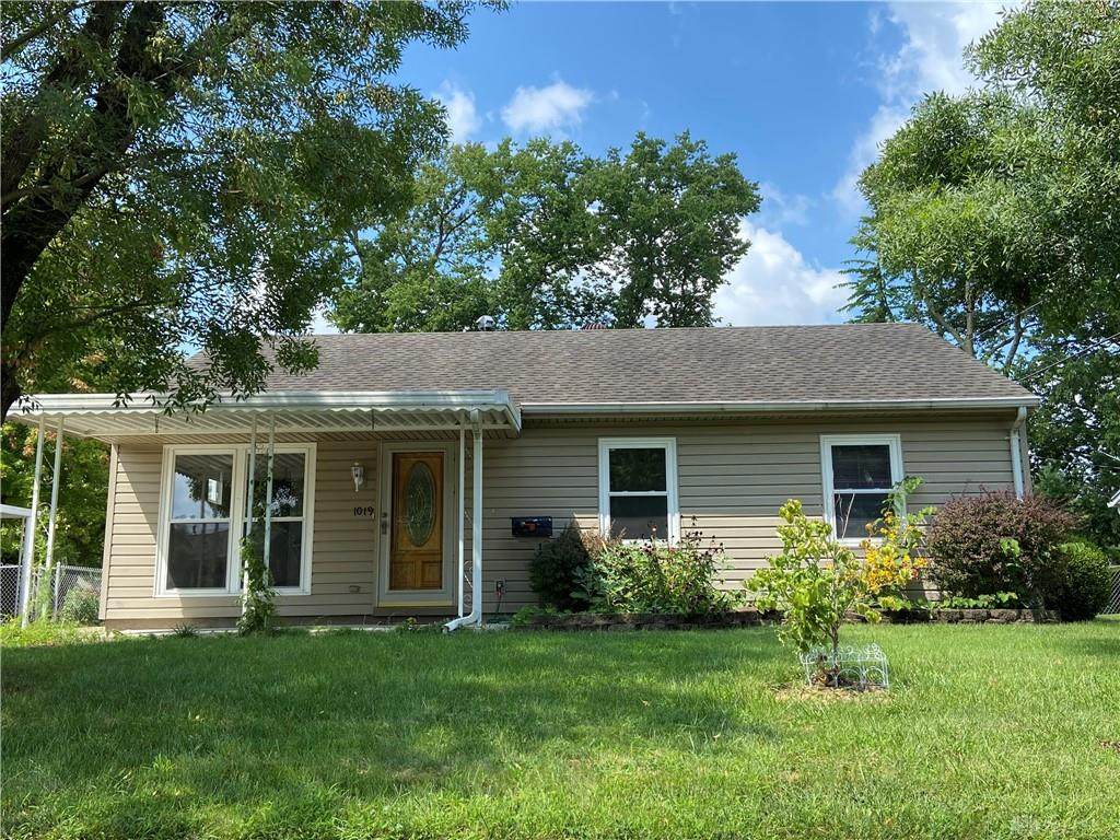 1019 Primrose Drive - Photo 1