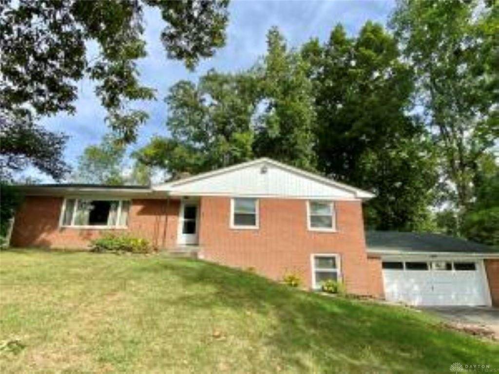 2636 Marinette Drive - Photo 1