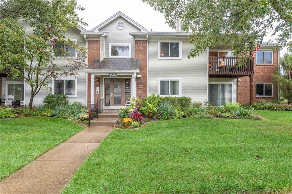 1500 Lake Pointe Way - Photo 1