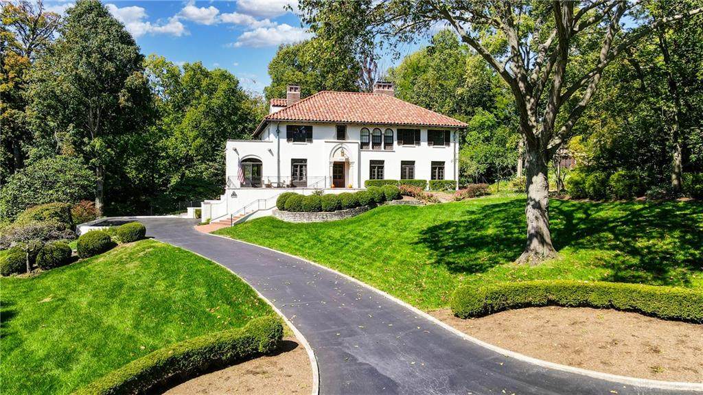 1135 Ridgeway Road - Photo 1