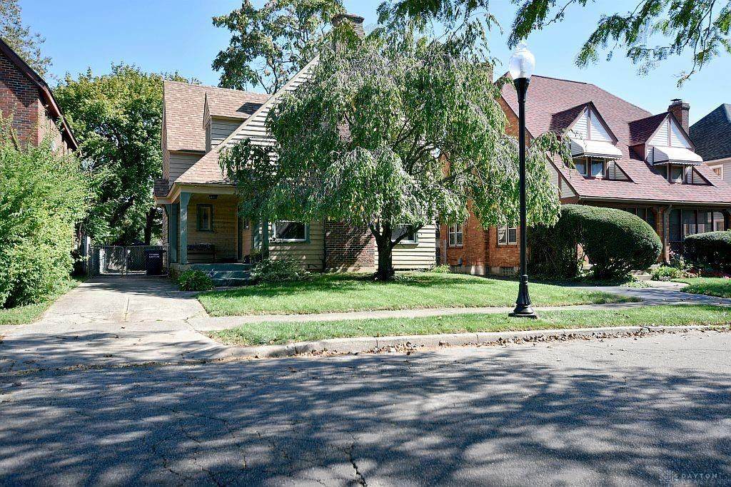 1744 Catalpa Drive - Photo 1