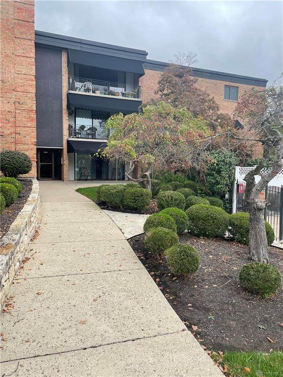 5380 Landau Drive - Photo 1