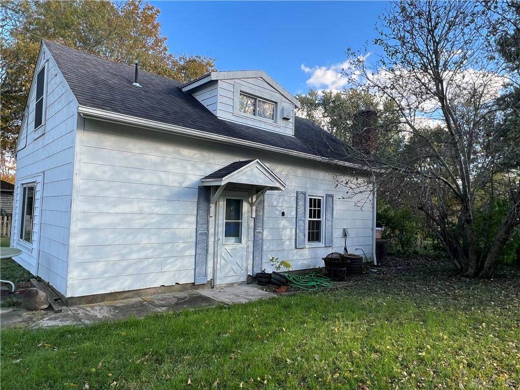 316 1/2 Scott Street - Photo 1