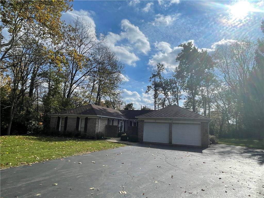 301 Main Street - Photo 1