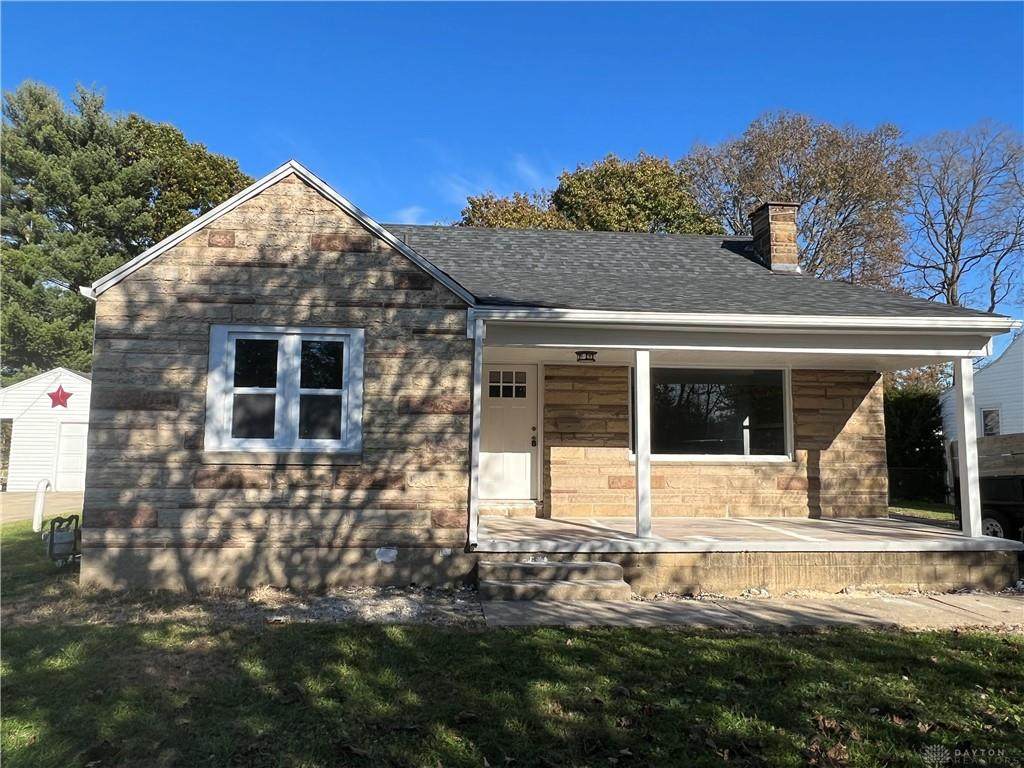 28 Sunset Drive - Photo 1