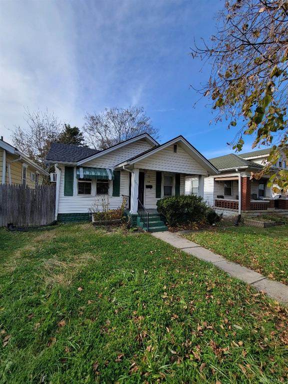 305 Huron Avenue - Photo 1