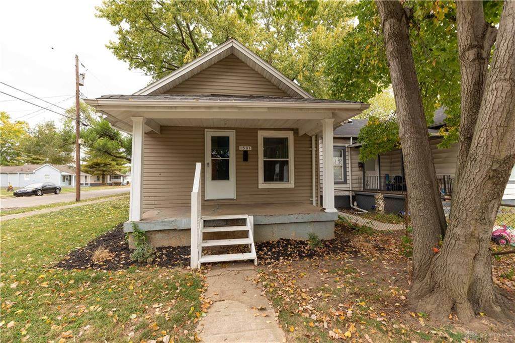 1501 Lawn Avenue - Photo 1