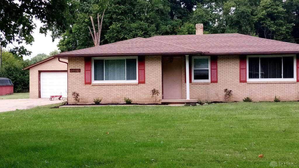 2998 Valleyview Drive - Photo 1