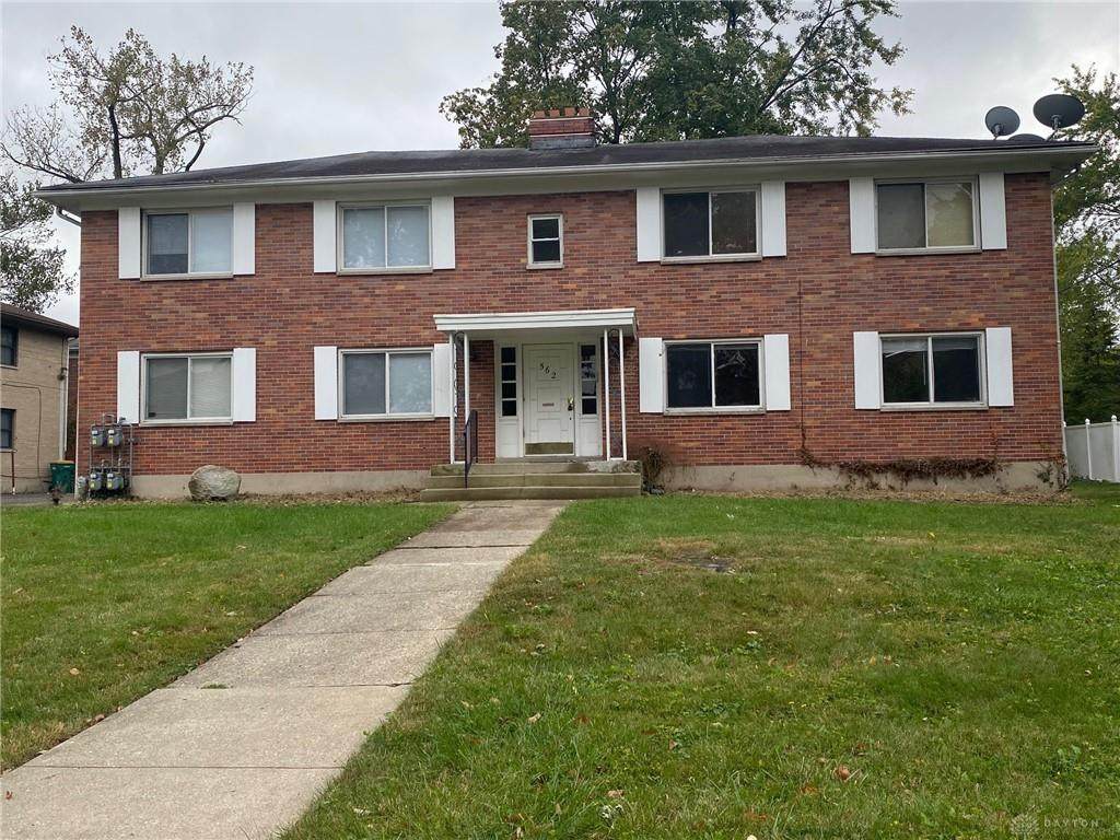 562 East Drive - Photo 1