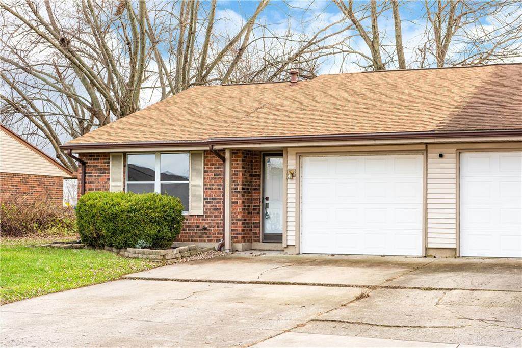 6292 Greenfield Way - Photo 1