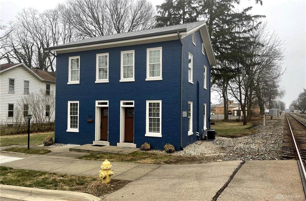 323 Linden Avenue - Photo 1