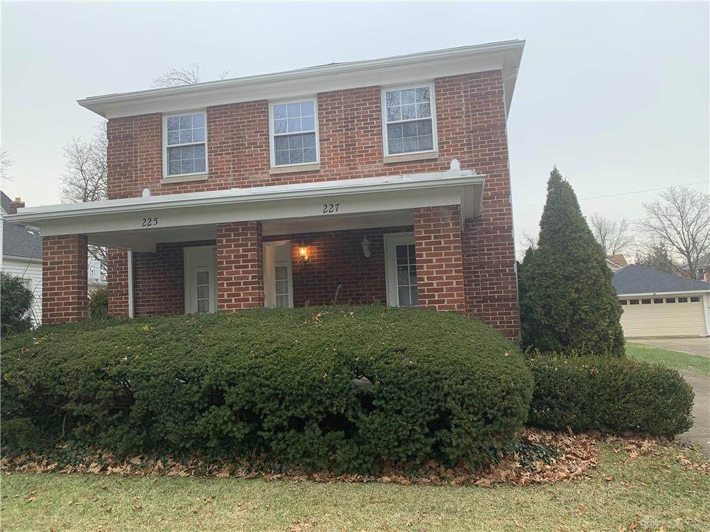 225 Hadley Avenue - Photo 1