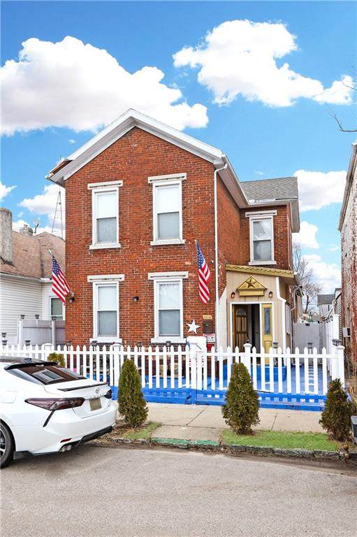 108 Samuel Street - Photo 1