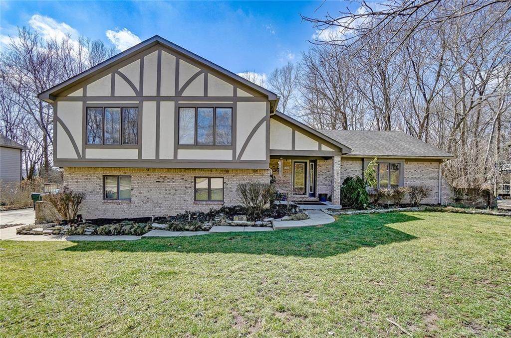 6465 Landsend Court - Photo 1