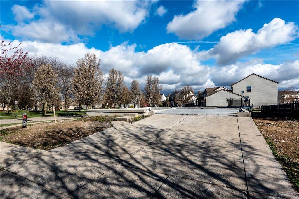 176 Huntington Drive - Photo 1