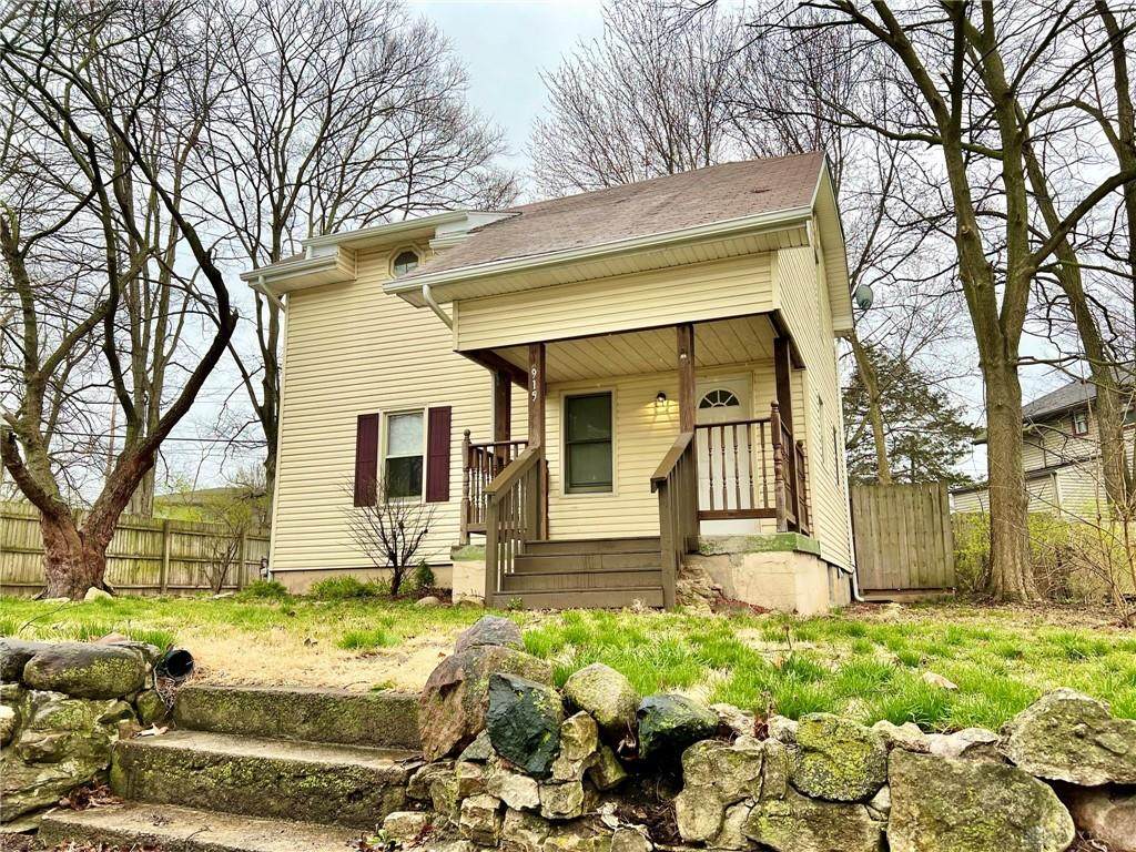 915 Englewood - Photo 1