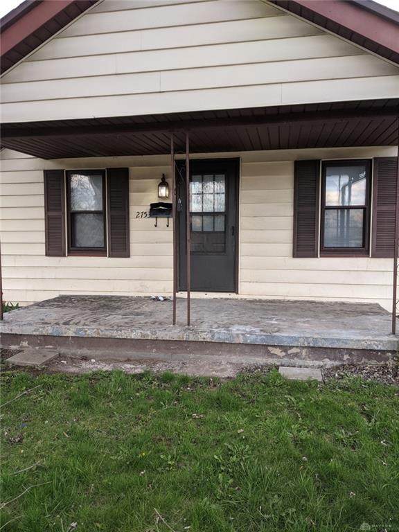 2753 Gladstone Street - Photo 1