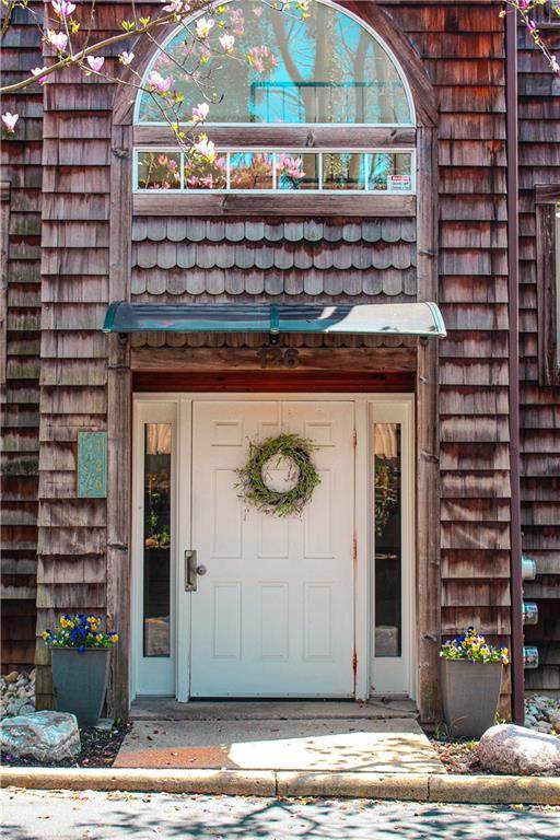 302 Bellaire Avenue - Photo 1