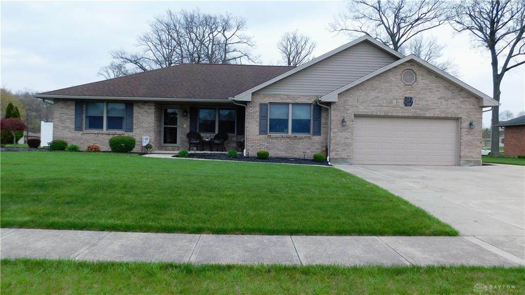 943 Brighton Drive - Photo 1