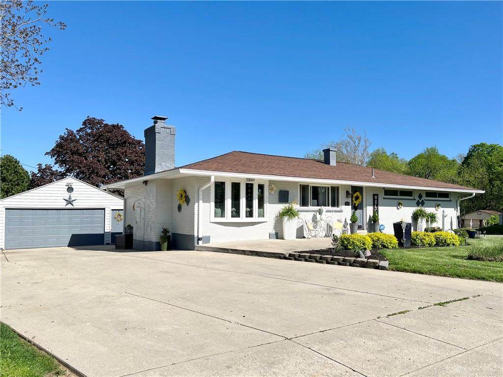 714 Skyview Drive - Photo 1