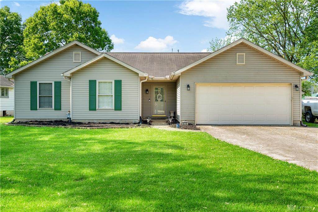 4713 Willowview Drive - Photo 1